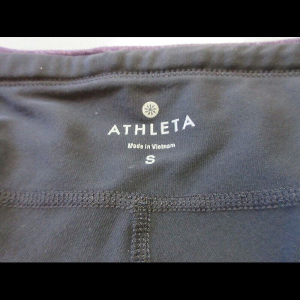 Athleta Yin Yang skirted leggings size Small - Picture 3 of 4